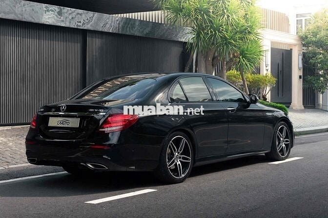 LONG ANH AUTO về MERCEDES E300 AMG 2019 siêu đẹp 👍