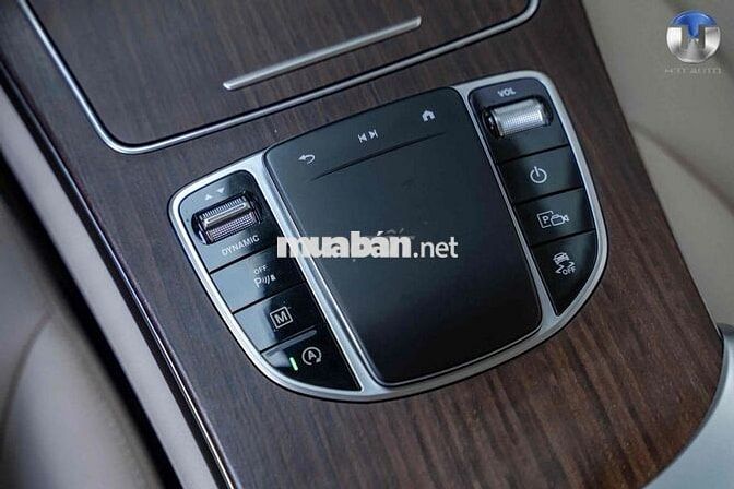Mercedes Benz GLC  200 4Matic - Model 2023 V1