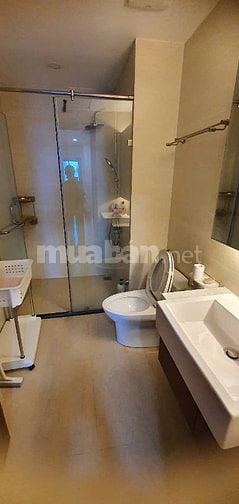 Cho thuê gấp căn hộ 3 ngủ chung cư Golden Park. 100m2