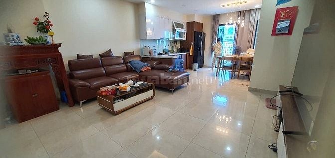 Cho thuê gấp căn hộ 3 ngủ chung cư Golden Park. 100m2