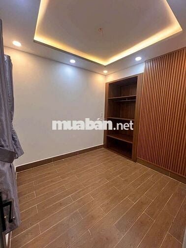 MS143- Bán nhà đẹp diện tích rộng đường lạc long quân p8 tân bình