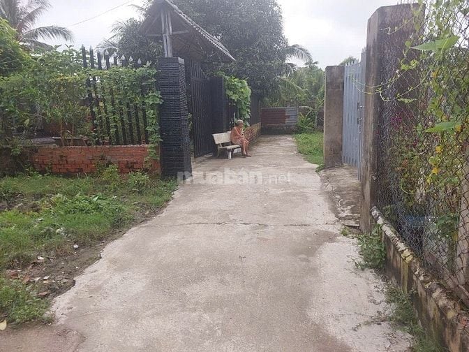 10x32 nhà và đất tại phường Gò Dầu. sổ hồng riêng. 1,1 tỷ 