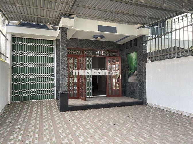 Bán nhà mặt tiền chính chủ, đầu đường Lộ Vàm, Chợ Gạo, Tiền Giang