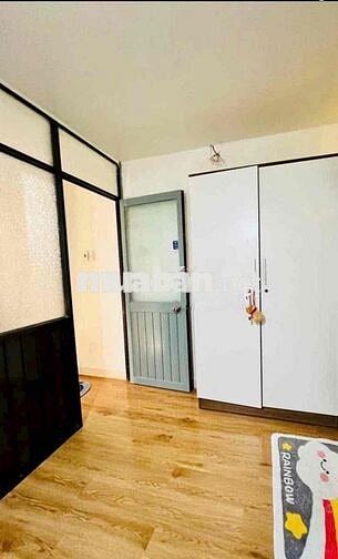 Cho thuê nhà Mới, Đầy đủ NT - Hẻm xe hơi, Nguyễn Trãi Quận 1