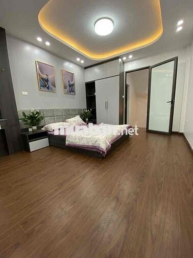 Bán nhà Kim Ngưu - Nội thất đẹp - Sân để xe rộng - 30m2. Giá: 5,18 tỷ
