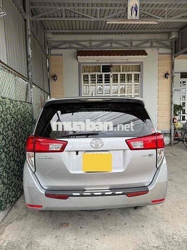 Toyota Innova 2018 2.0E - 68123 km