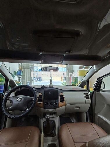 Innova 2008 G form mới đẹp keng