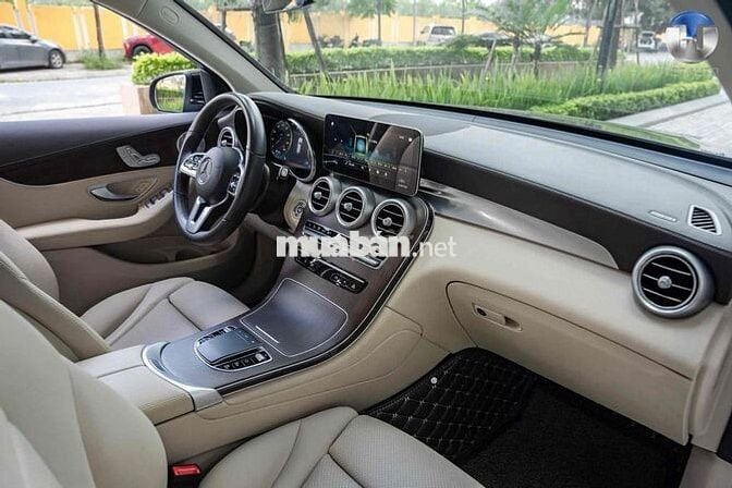 Mercedes Benz GLC  200 4Matic - Model 2023 V1