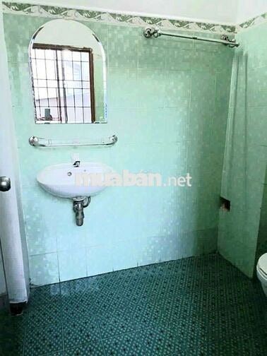CHO THUÊ NHÀ NHIỀU PHÒNG NGAY TRUNG TÂM