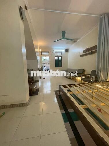 Cần bán gấp, xả lỗ căn tập thể tầng 1 đường kim giang