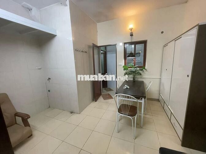 Cần bán gấp, xả lỗ căn tập thể tầng 1 đường kim giang