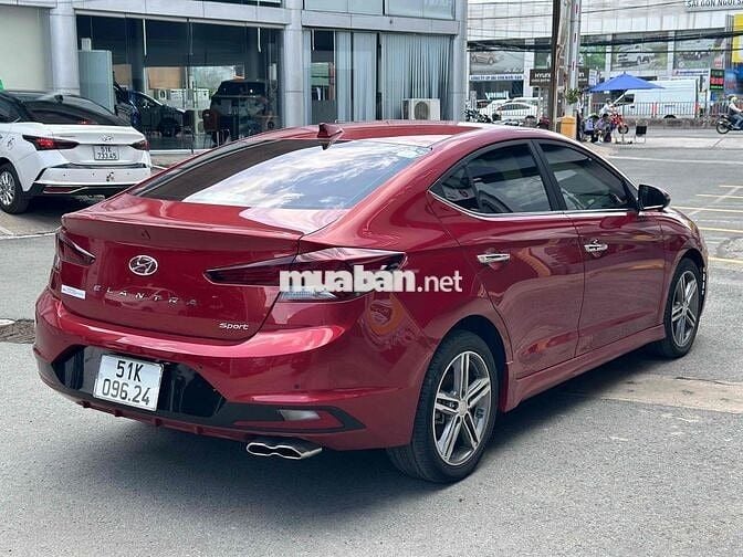 Hyundai Elantra 2021 1.6 AT Sport Chuẩn 28000 km