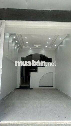 NHÀ MT ĐẦU HẺM D5 4X18M CÓ 6 PHÒNG GẦN HUTECH, GẦN D2