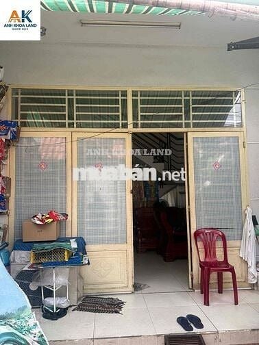 kẹt tiền bán gấp căn nhà đường số 6. DT 80m2 , SHR công chứng nhanh