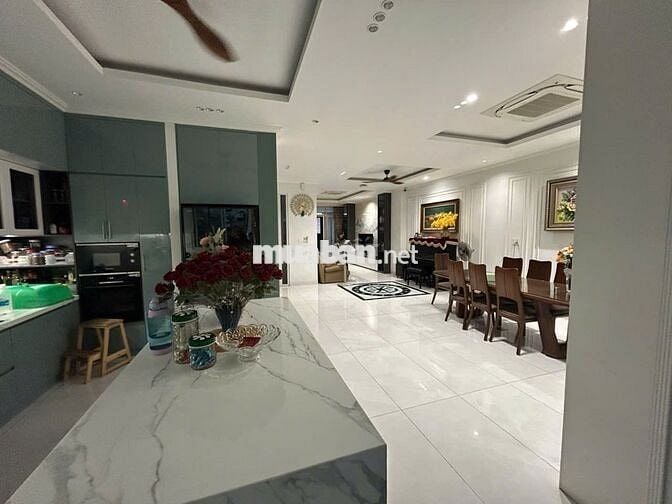 BIỆT THƯ CHO THUÊ YÊN THẾ NGAY SÂN BAY_ 10X20M_TRỆT 2 LẦU, SÂN RỘNG.