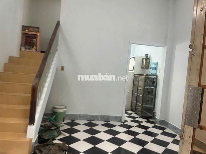 Nhà 4x8, 1 lầu 2 phòng, hẻm 5m thông, P3 Q11