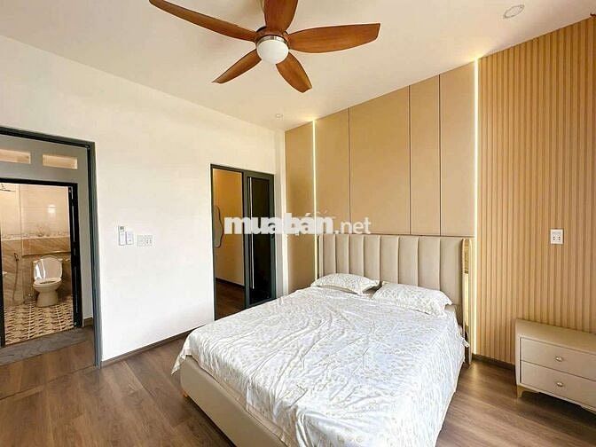Bán nhà dt 6x9 trệt 2 lầu, ngay hiệp thành city, hẻm xe hơi.