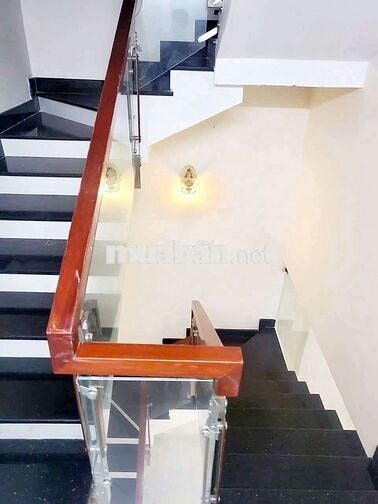 Nhà mới keng, (4.5x15m 3L 5PN), Mặt tiền 106C Lạc Long Quân P3 Q11