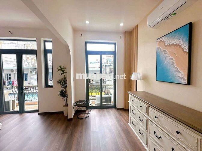 Bán nhà dt 6x9 trệt 2 lầu, ngay hiệp thành city, hẻm xe hơi.