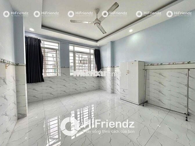 CHDV Cửa Sổ Lớn - Thang Máy - Full Nội Thất Ngay Nhà Thờ Nam Hải