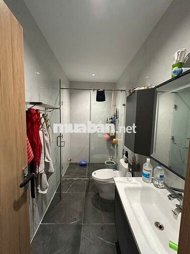 BIỆT THƯ CHO THUÊ YÊN THẾ NGAY SÂN BAY_ 10X20M_TRỆT 2 LẦU, SÂN RỘNG.