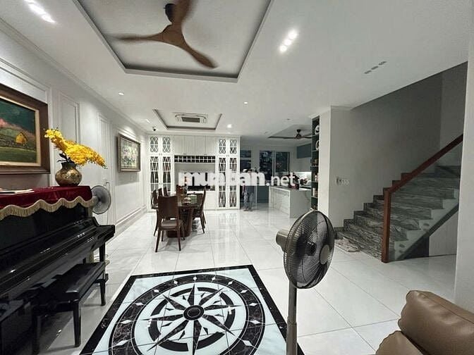 BIỆT THƯ CHO THUÊ YÊN THẾ NGAY SÂN BAY_ 10X20M_TRỆT 2 LẦU, SÂN RỘNG.
