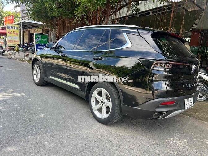 VinFast Lux SA2.0 2021 Plus 2.0 AT - 60000 km