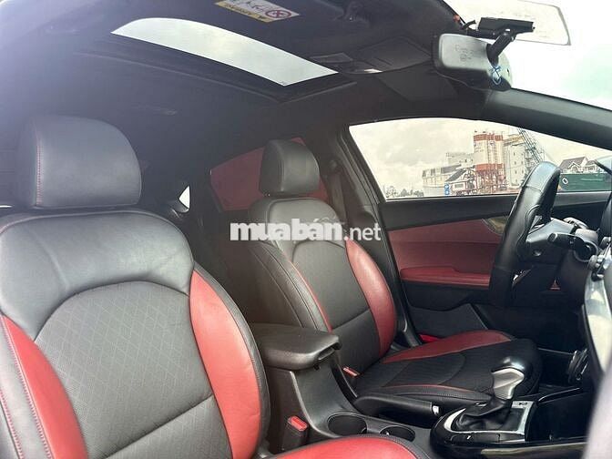 Kia Cerato đăng kí 2022 số tự động màu đen