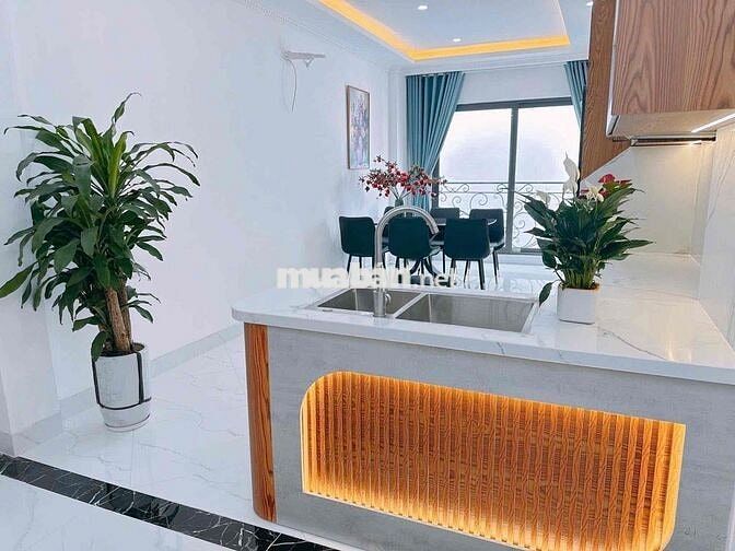 Bán nhà Thang máy Định Công- Ngõ Đẹp- Full nội thất - DT:31m2 x 6 Tầng