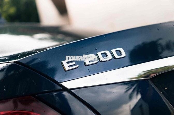 Mercedes- Benz E200 Đklđ 2017 - trả trước 350tr