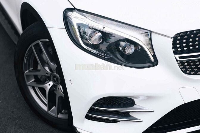 Mercedes GLC300 4Matic Đklđ 2019- Trả trước 350