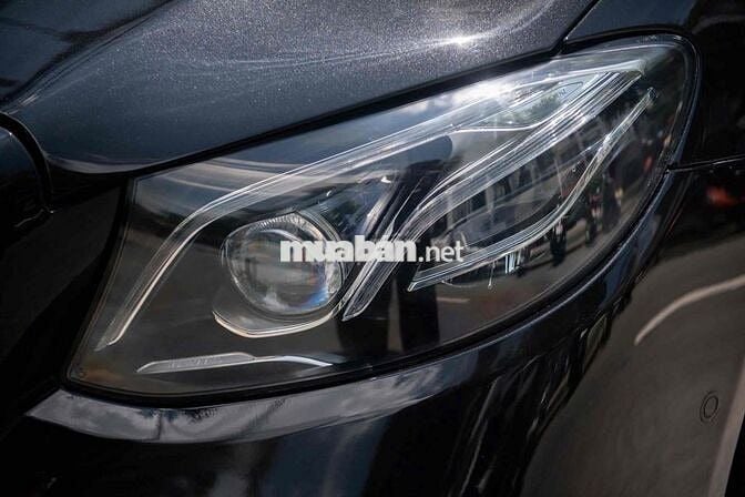 Mercedes- Benz E200 Sport Đklđ 2020- trả trước 350