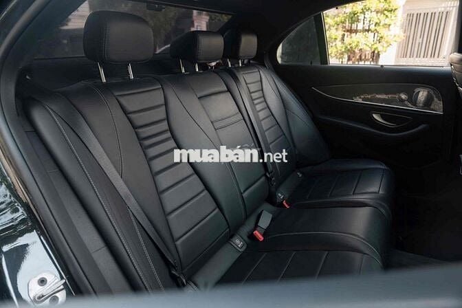 Mercedes E300 AMG - ĐKLĐ 2020 - 1 chủ