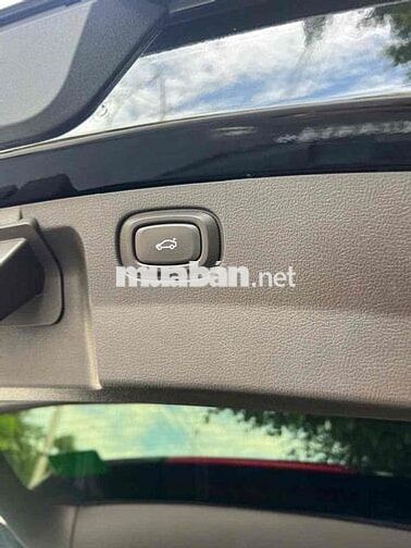VinFast Lux SA2.0 2021 Plus 2.0 AT - 60000 km