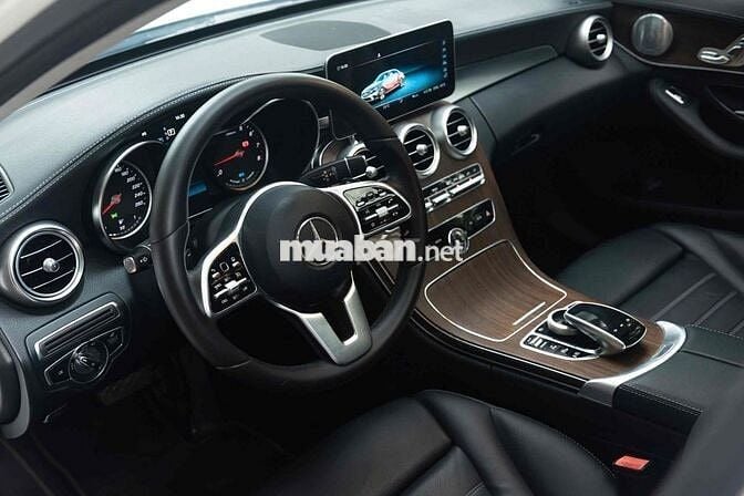 Mercedes C200 Exclusive Đklđ 2020- Trả trước 300