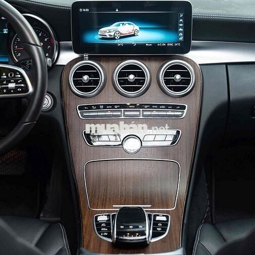 Mercedes C200 Exclusive Đklđ 2020- Trả trước 300