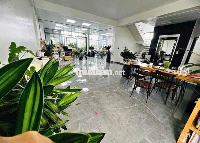 Toà văn phòng 7 tầng MT đường lớn kề ĐẠI HỌC ĐÔNG Á - MỚI 100% - SẴN P