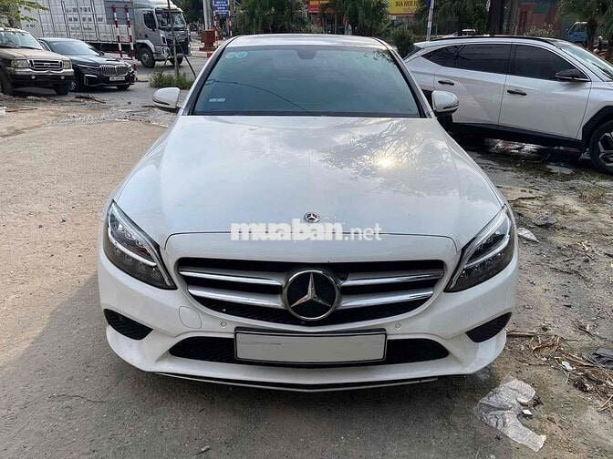Mercedes Benz C Class  2019 C200 - 50000 km