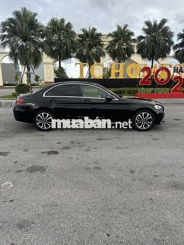 Mercedes Benz C Class 2016 C200 - 100000 km