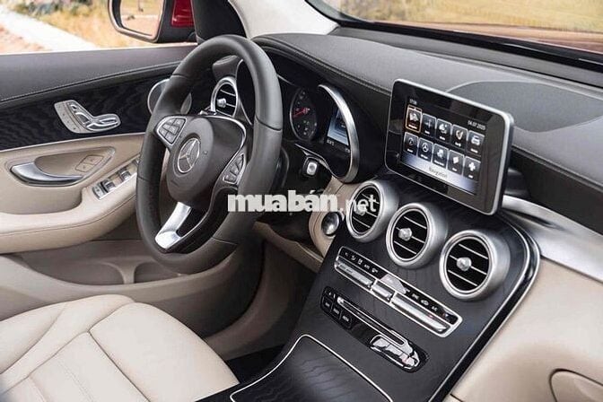 Mercedes- Benz GLC300 Đklđ 2020- trả trước 360