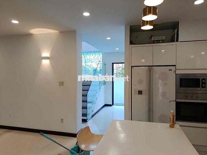 🏡 BIỆT THỰ MỚI XÂY – 3 LẦU – NGANG 10M – NHÁNH ĐƯỜNG B, HIỆP BÌNH CHÁN