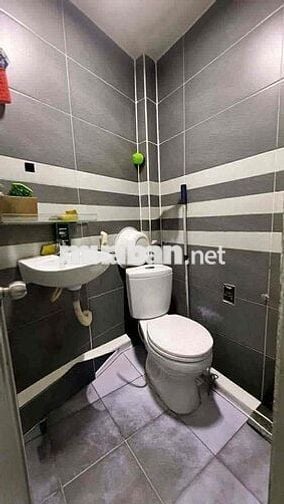 CẦN BÁN GẤP NHÀ 2 TẦNG ĐƯỜNG LÊ VĂN KHƯƠNG Q12 CHỈ 2,58 TỶ