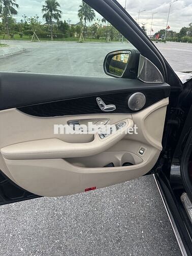 Mercedes Benz C Class 2016 C200 - 100000 km