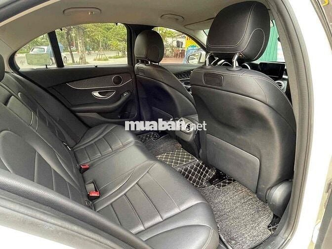 Mercedes Benz C Class  2019 C200 - 50000 km