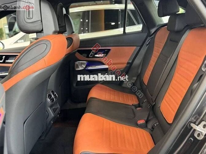 Mercedes GLC300 phiên bản mới