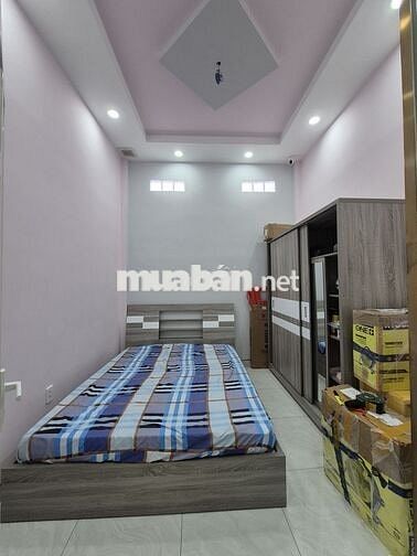 NHÀ ĐẸP Q4- SÁT MT- HẺM 4m- 30m2 - 2 LẦU ĐÚC - GIÁ 5 TỶ NHỈNH