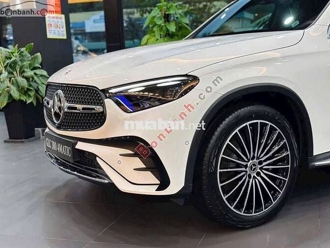 Mercedes GLC300 phiên bản mới