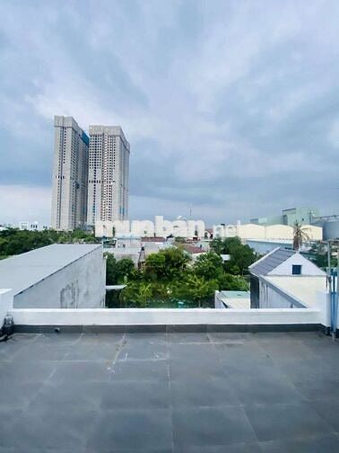 Nhà lầu hoàn công trung tâm lái Thiêu