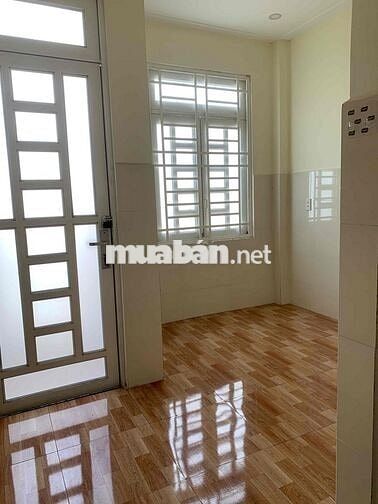 CHO NỮ THUÊ PHÒNG 15m2 QUẬN 8-CÓ BAN CÔNG-CÓ MÁY LẠNH-NL MẶT TRỜI