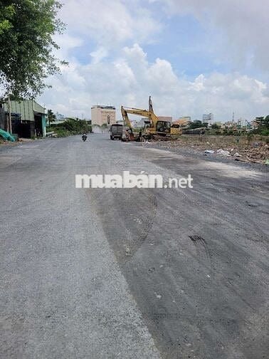 LÔ ĐẤT VITRI ĐẸP CÁCH BỜ KÈ KÊNH THAM LƯƠNG 70M  DÂN CƯ ĐÔNG ĐÚC . SHR